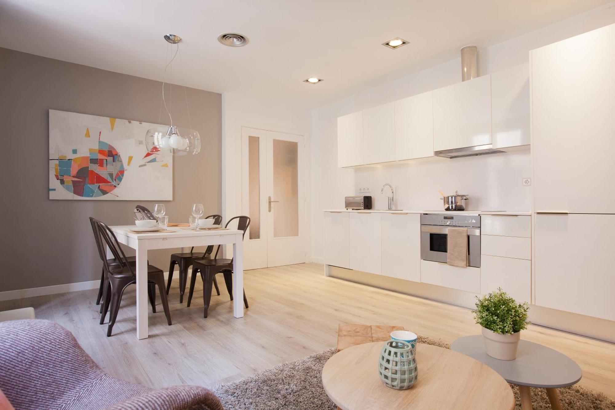 Click&Flat Seneca Suites Barcelona Exterior photo