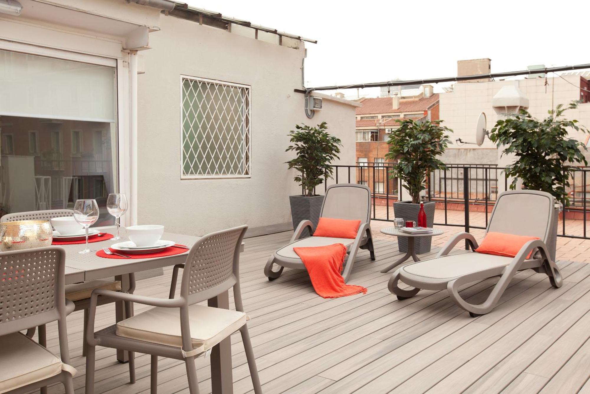 Click&Flat Seneca Suites Barcelona Room photo