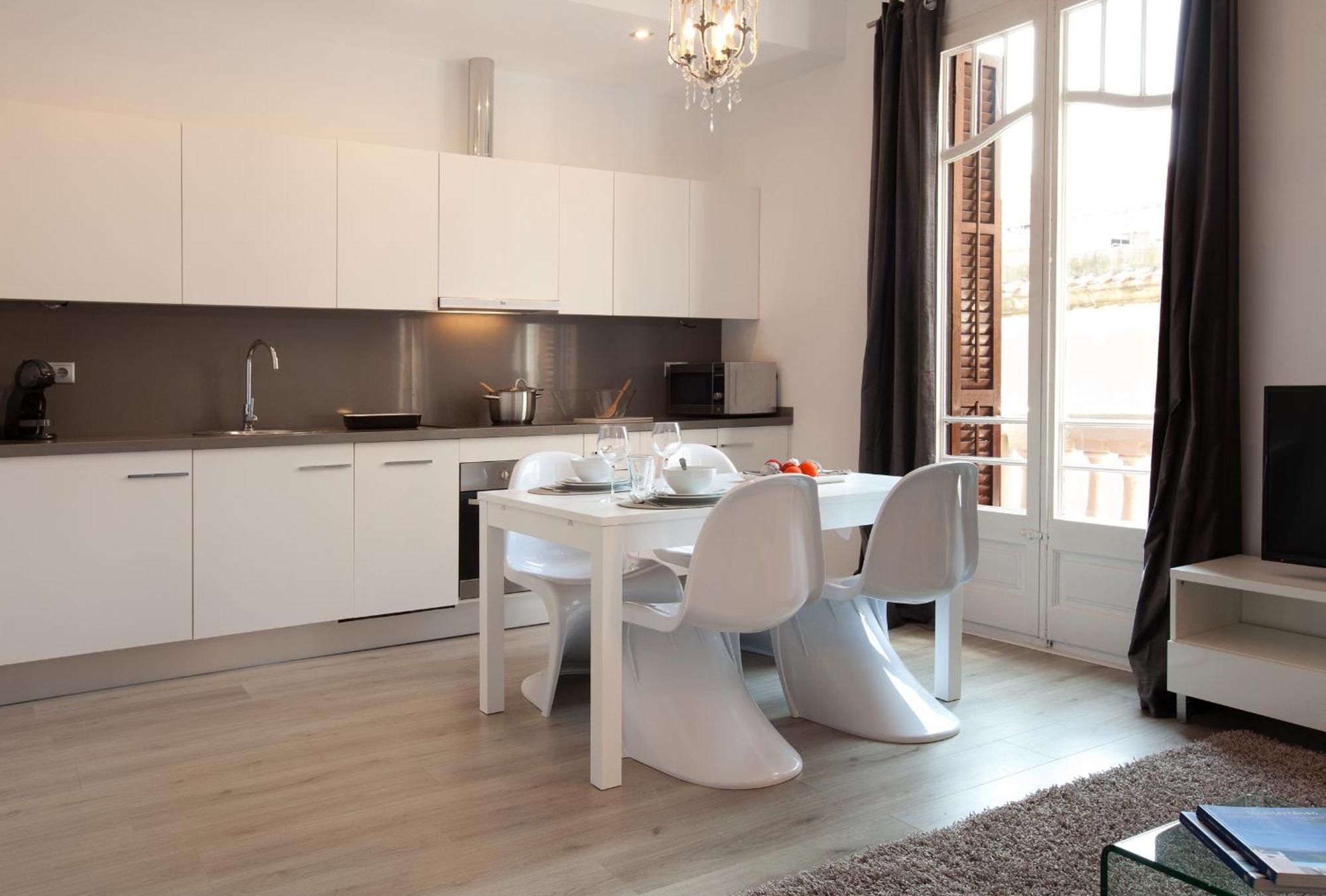 Click&Flat Seneca Suites Barcelona Room photo